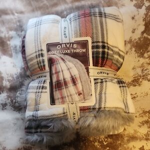 Orvis Plaid/Gray Lux Throw Blanket. Size: 60" X 70"